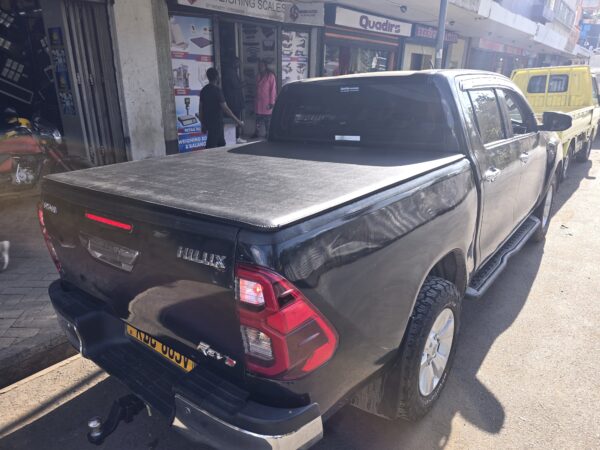 Soft Roll-Up Cover For Toyota Hilux