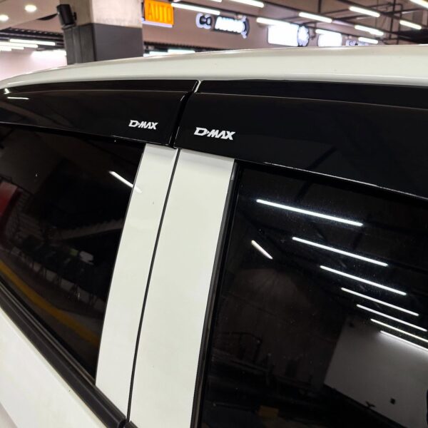 Isuzu D-Max Black Wind Deflectors