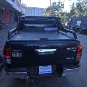 Toyota Hilux Manual Roller Lid Shutter