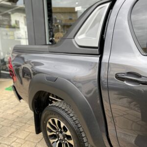 Toyota Hilux 2021+ Electric Aluminum Roll Bar With ABS Roll Bar