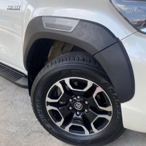 Toyota Hilux Smooth Slim Fender Flare