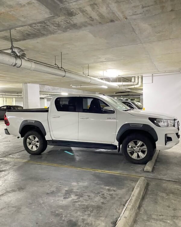 Toyota Hilux Smooth Slim Fender Flare