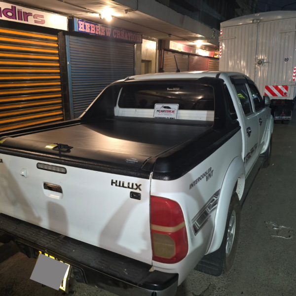 Toyota Hilux  Manual Aluminum Roller Shutter