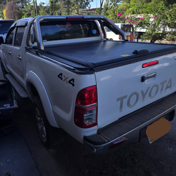 Manual Roller Lid Cover For Toyota Hilux Vigo