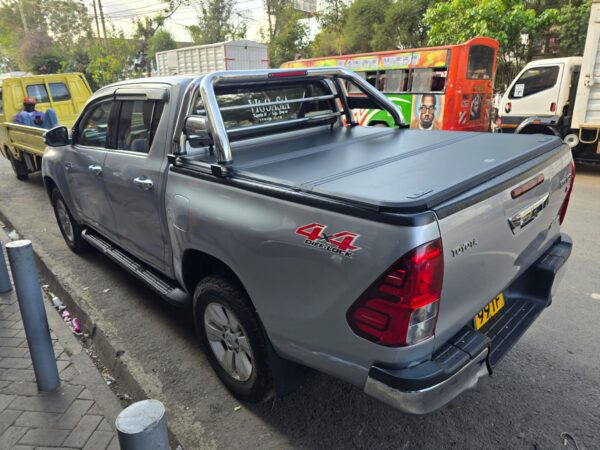 Toyota Hilux Chrome Rollbar