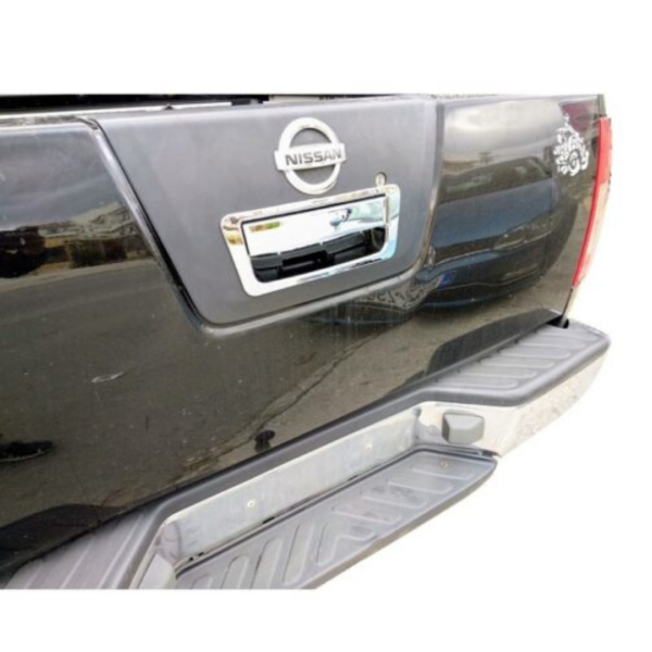 Nissan Navara (D40) 2005-2015 Rear Door Handles/Grilles