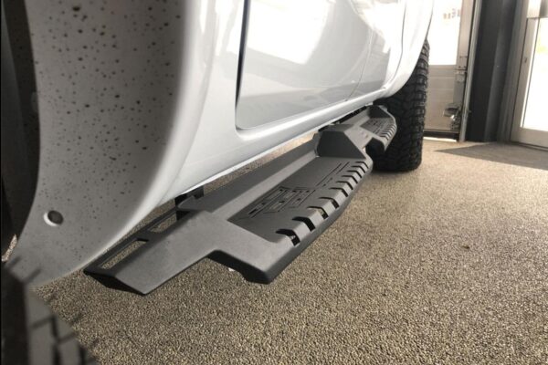 Toyota Hilux SPYDER V2 Side Side Steps 2016+